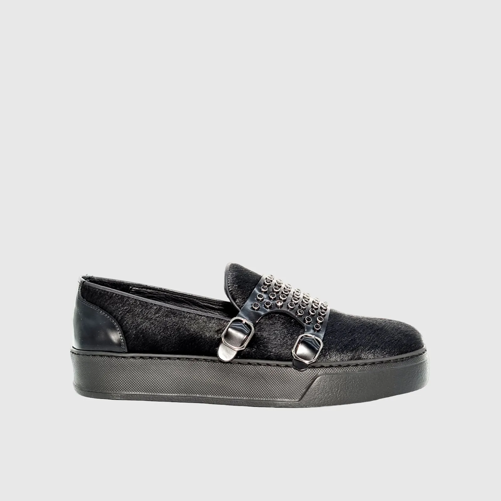 Casual Comfort Sneakers - ELI10350