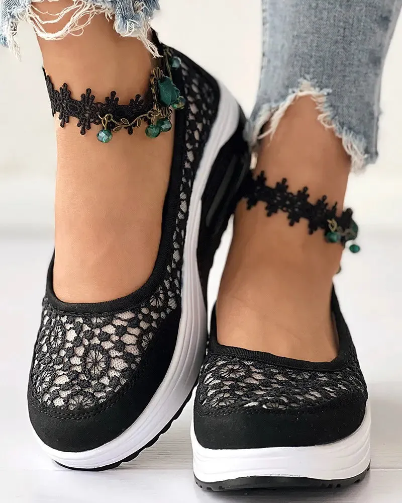 Contrast Lace Slip-on Sneakers