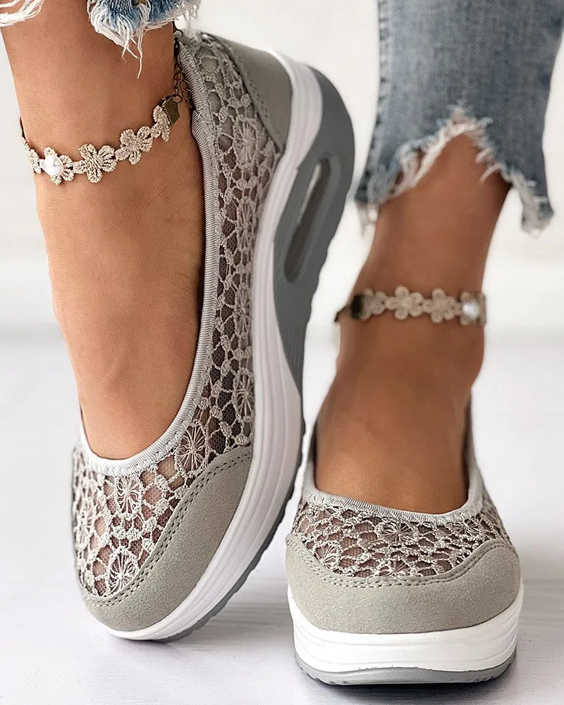 Contrast Lace Slip-on Sneakers
