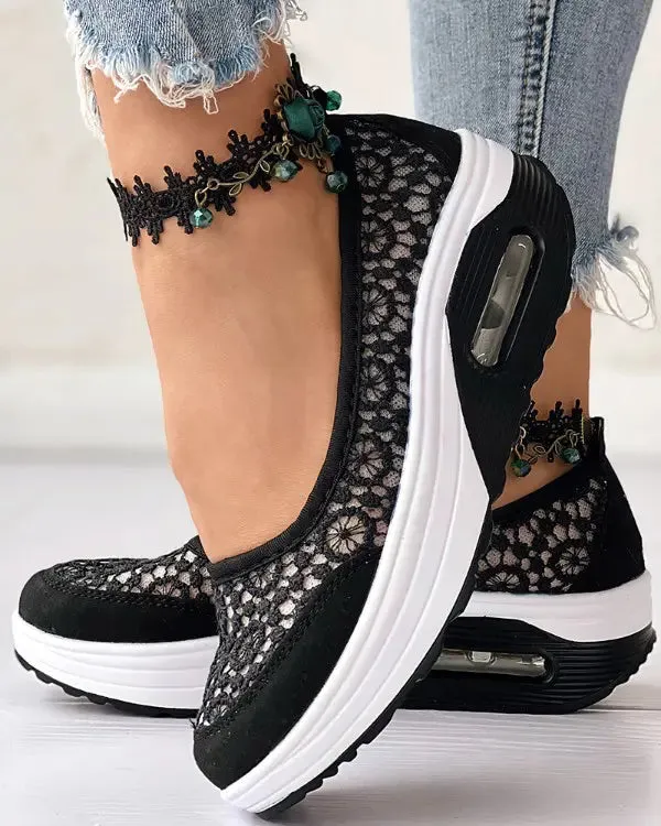 Contrast Lace Slip-on Sneakers