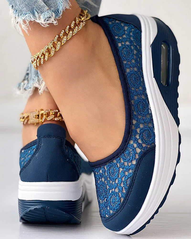 Contrast Lace Slip-on Sneakers