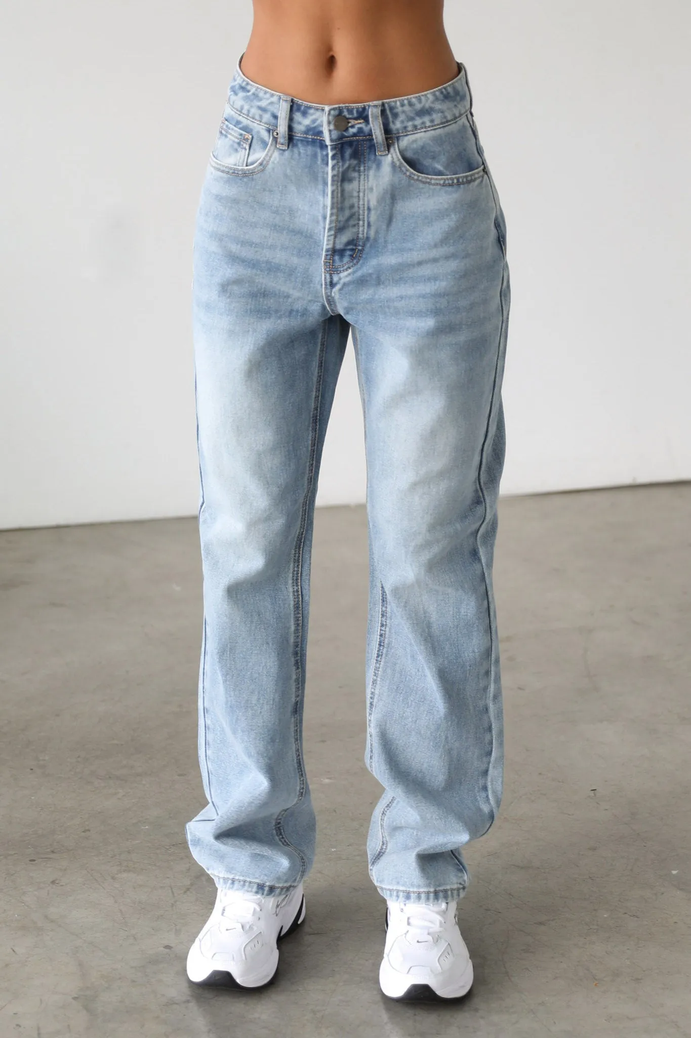DOGMA Classic High Rise Straight Leg Denim Jeans Light Wash