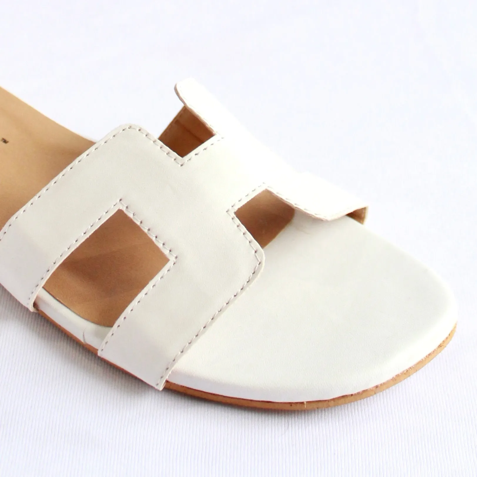 H Style Flats - White