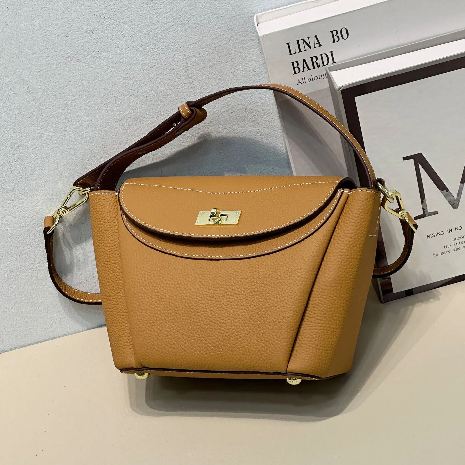 Luxury versatile handbag