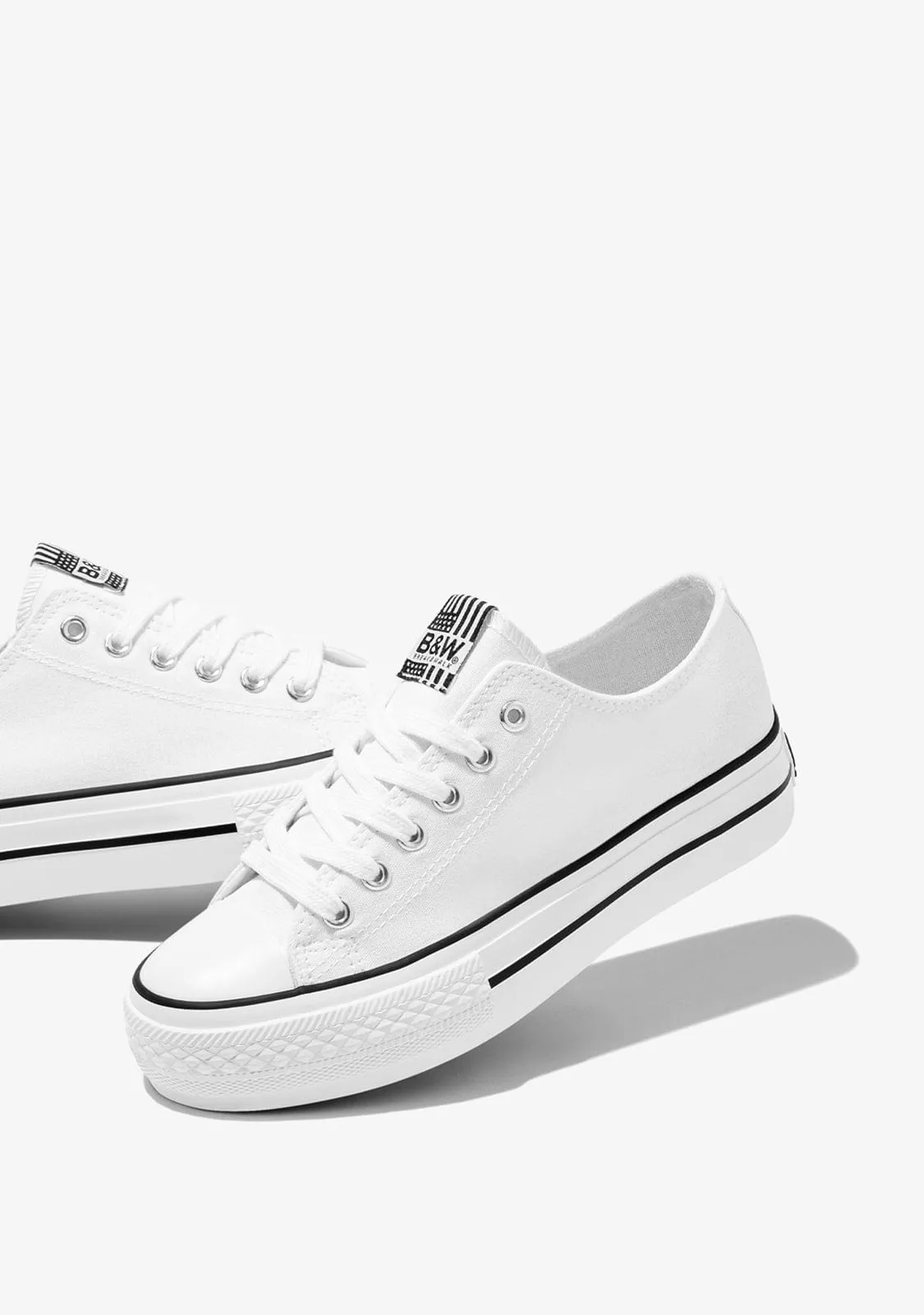 Unisex White Basic Sneakers Canvas B&W
