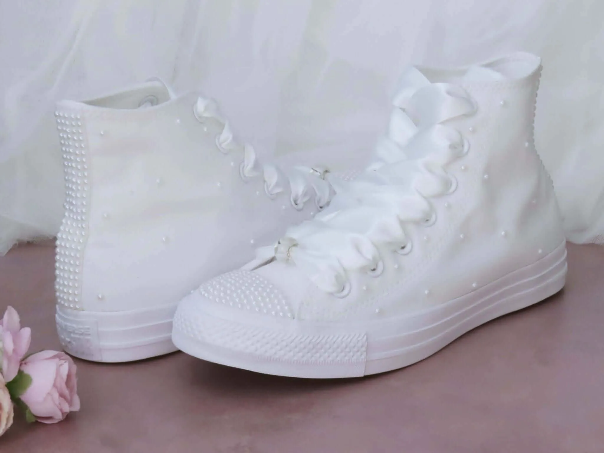 White Pearl Hi top Converse.