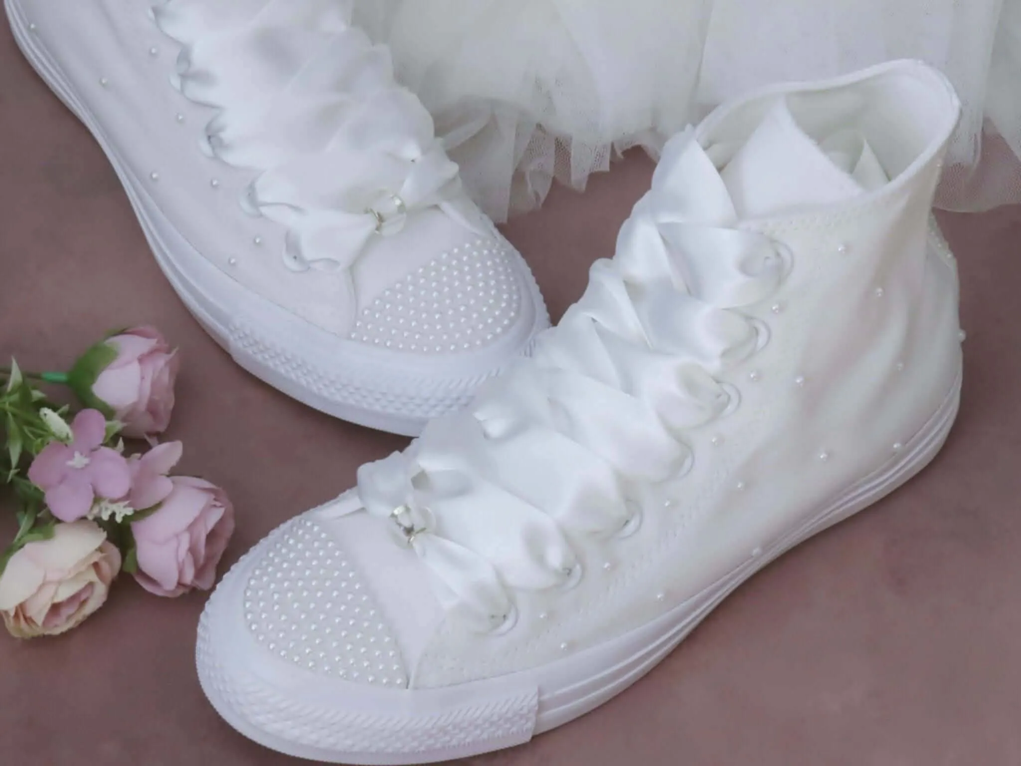 White Pearl Hi top Converse.
